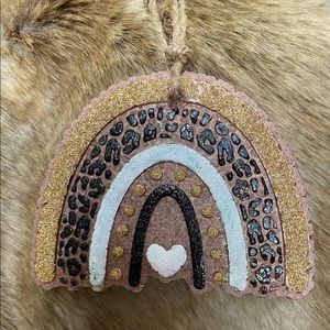 Car freshie ( Cheetah print rainbow) scent: wild berry cheesecake